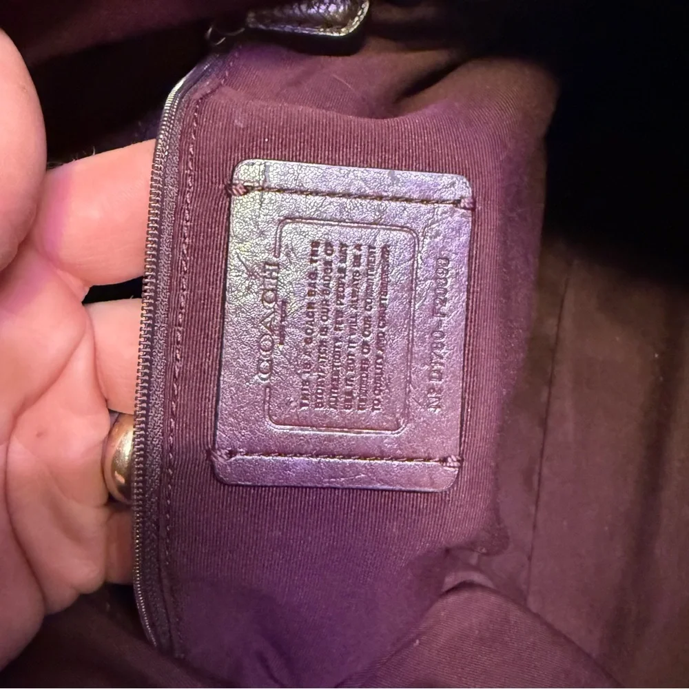 STUNNING β¨ Coach Embossed Leather Tote β Wine/Burgundy with Snake Print Trim β¨β - Picture 14 of 14
